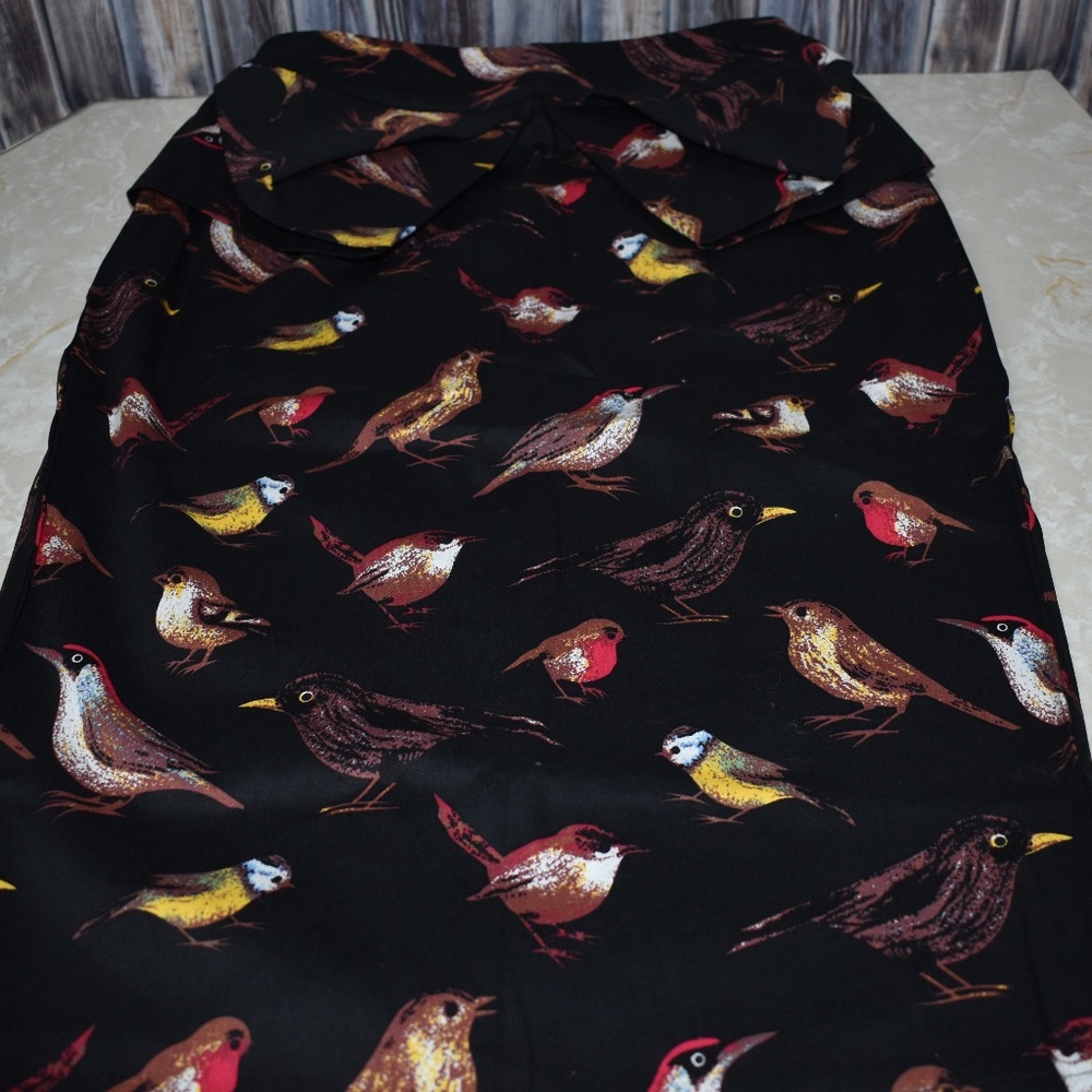 Black Bird Print Pencil Skirt Small Back Slit